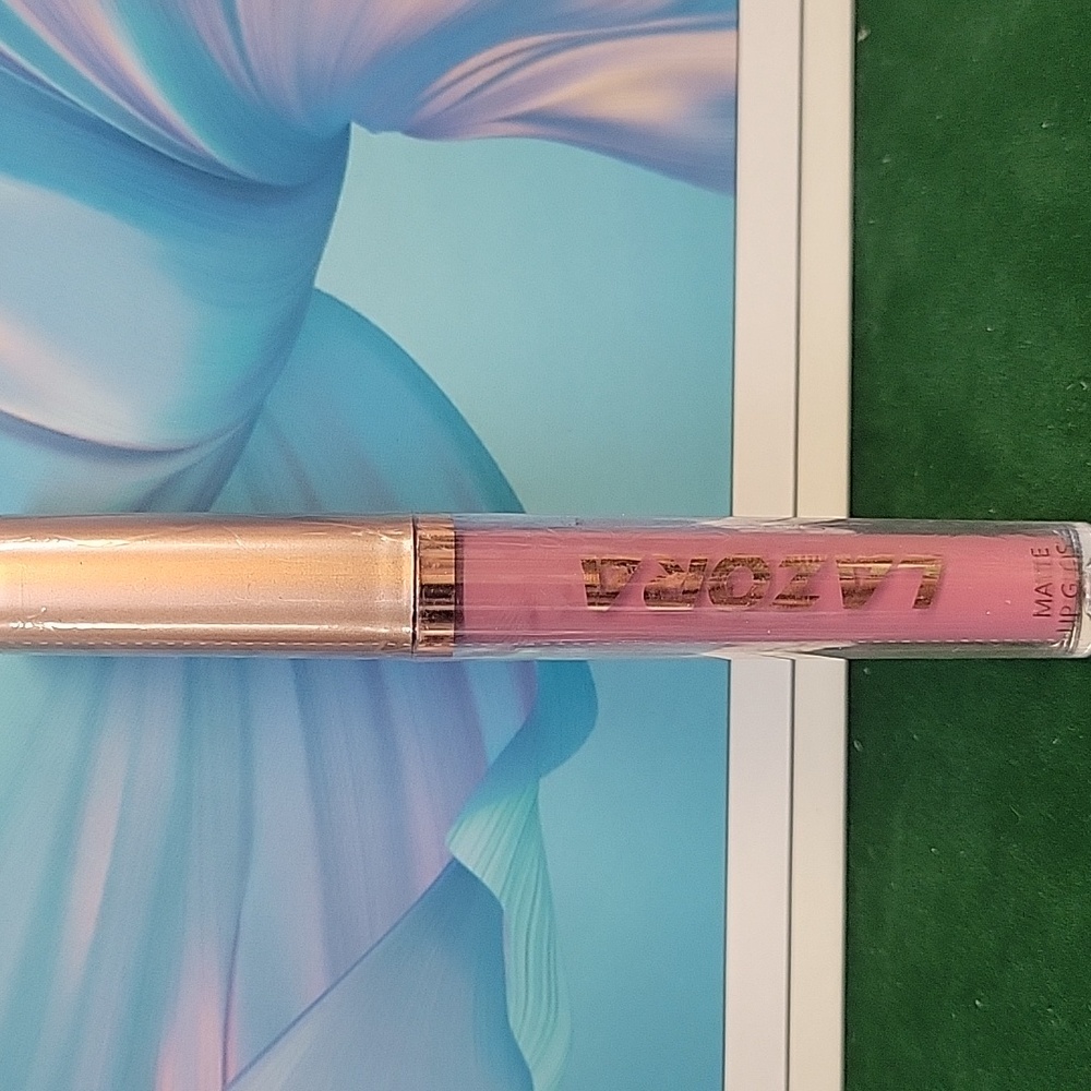 Lazora Matte Lip Gloss New Sealed - 01 Pink